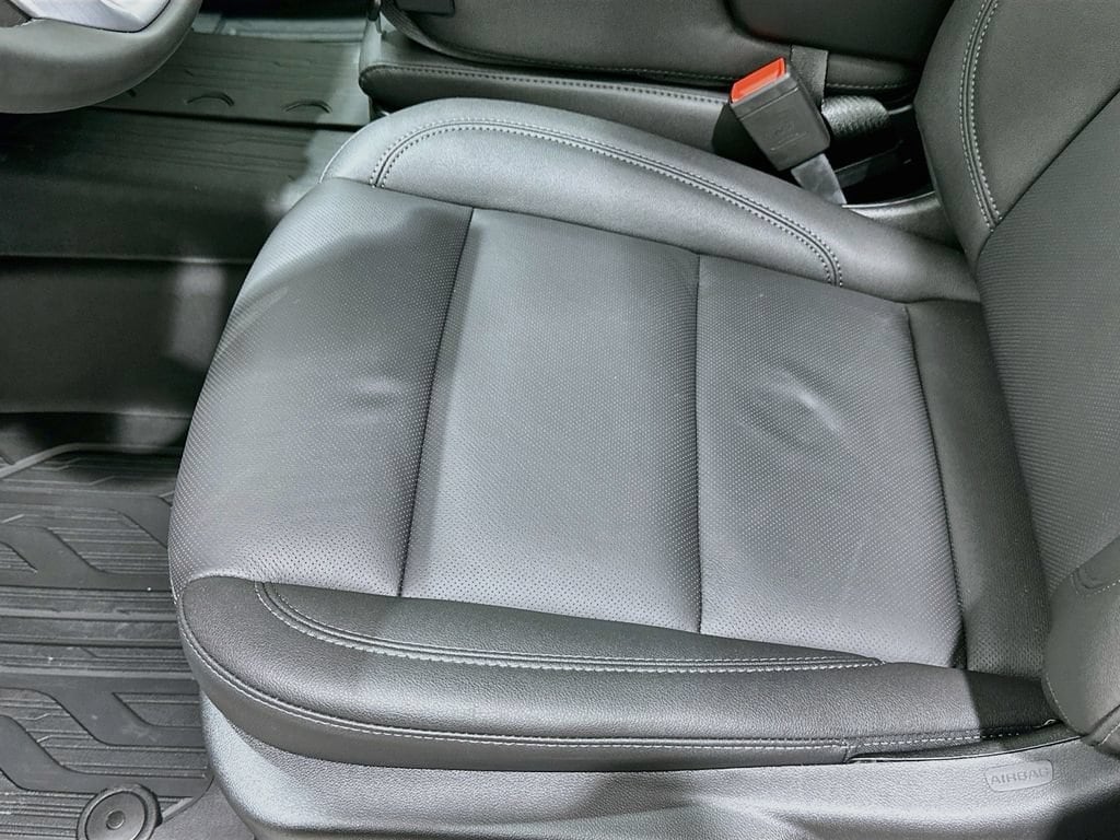 2026 GMC Sierra 1500 SLT - Photo 20