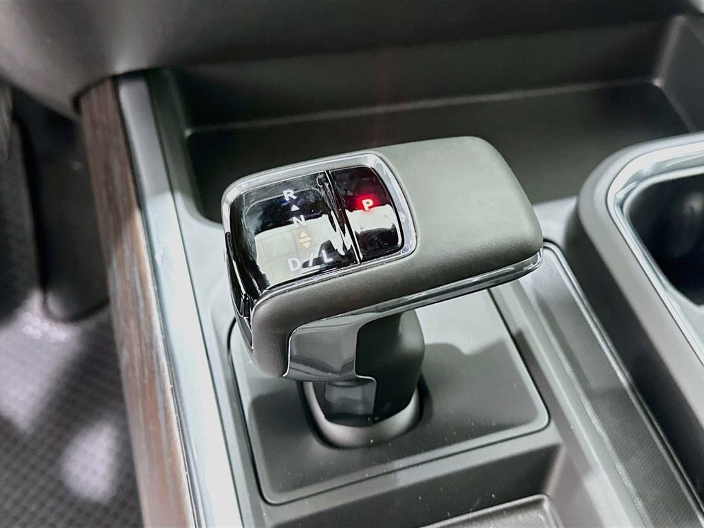 2026 GMC Sierra 1500 SLT - Photo 17