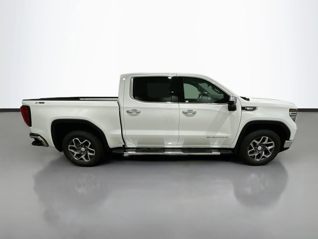 2026 GMC Sierra 1500 SLT - Photo 8
