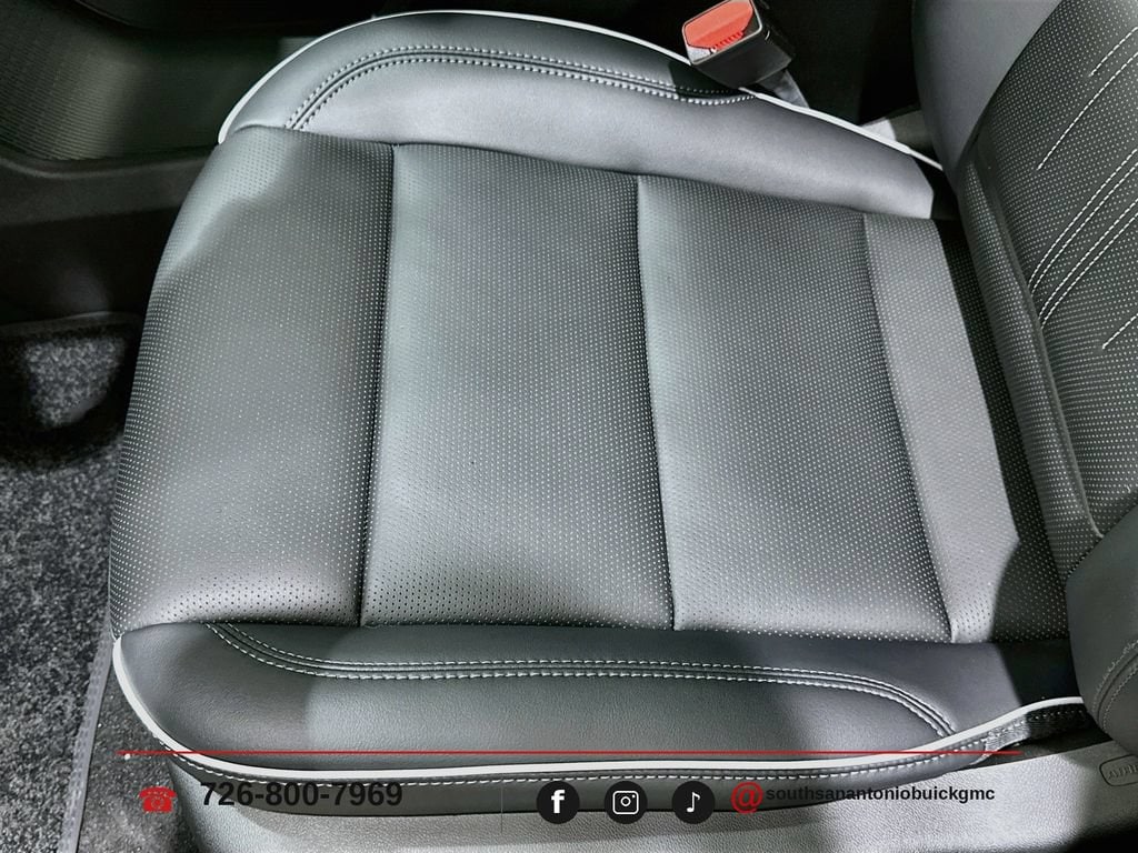 2027 Buick Enclave Avenir - Photo 21