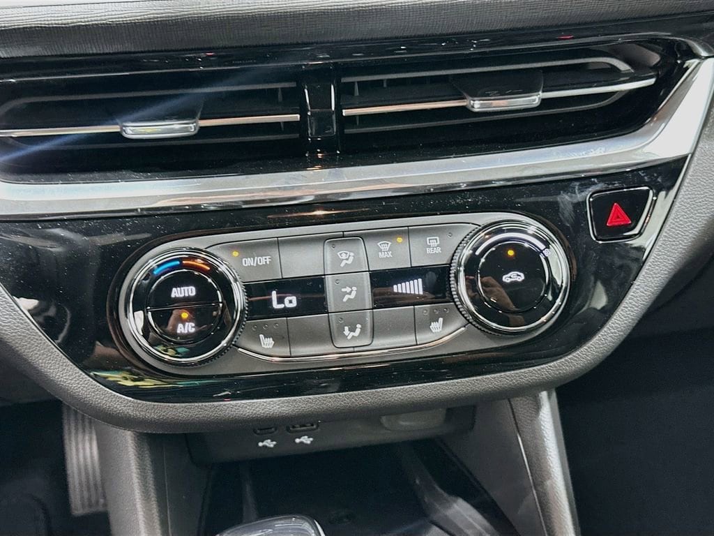 2026 Buick Envista Sport Touring - Photo 16