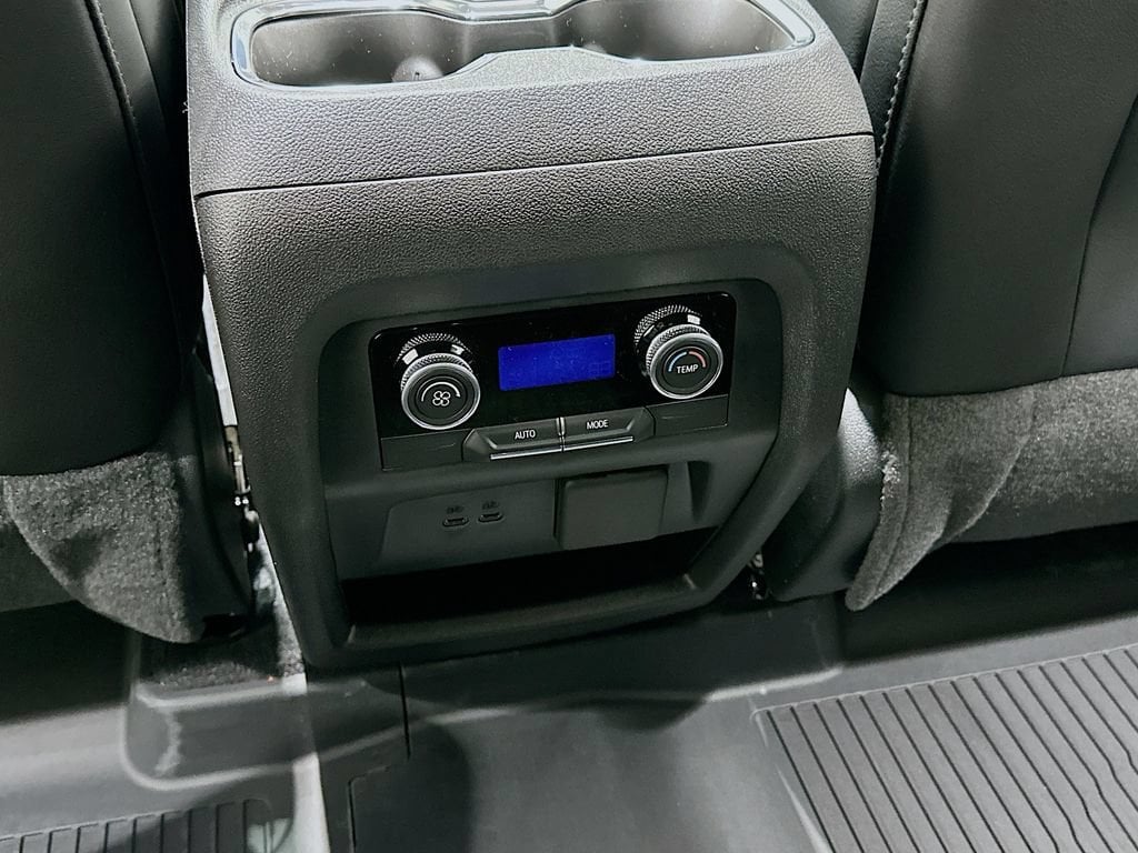 2026 Buick Enclave Sport Touring - Photo 29