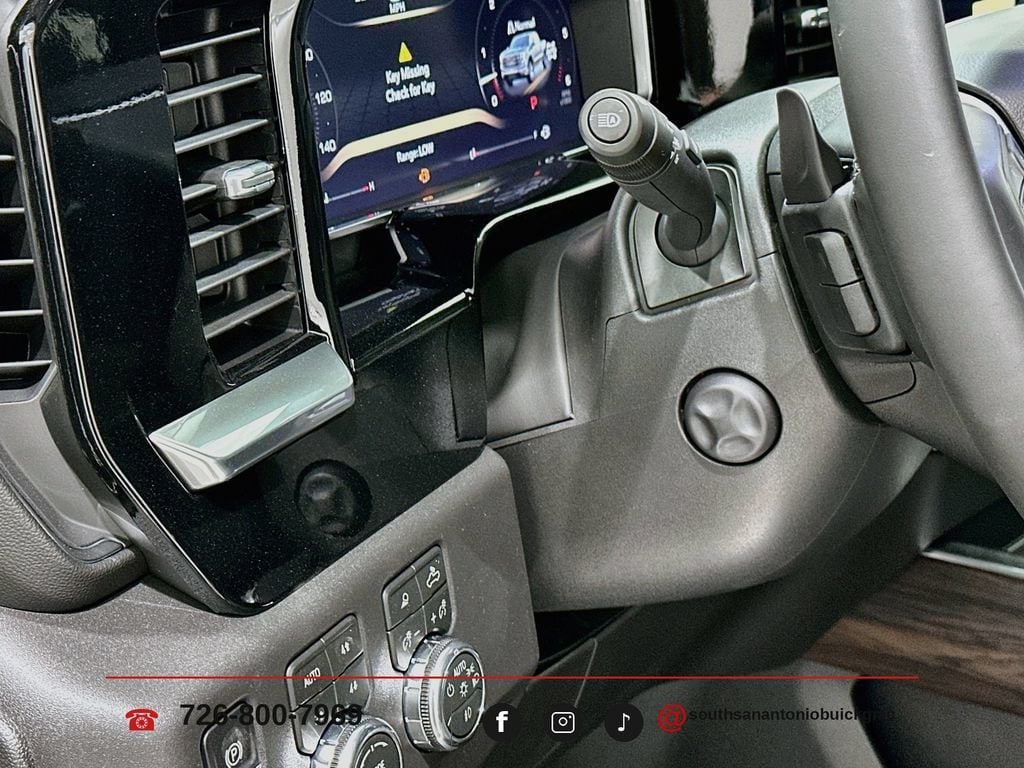 2026 GMC Sierra 1500 SLT - Photo 11