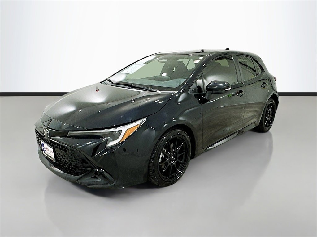 2023 Toyota Corolla SE photo 3