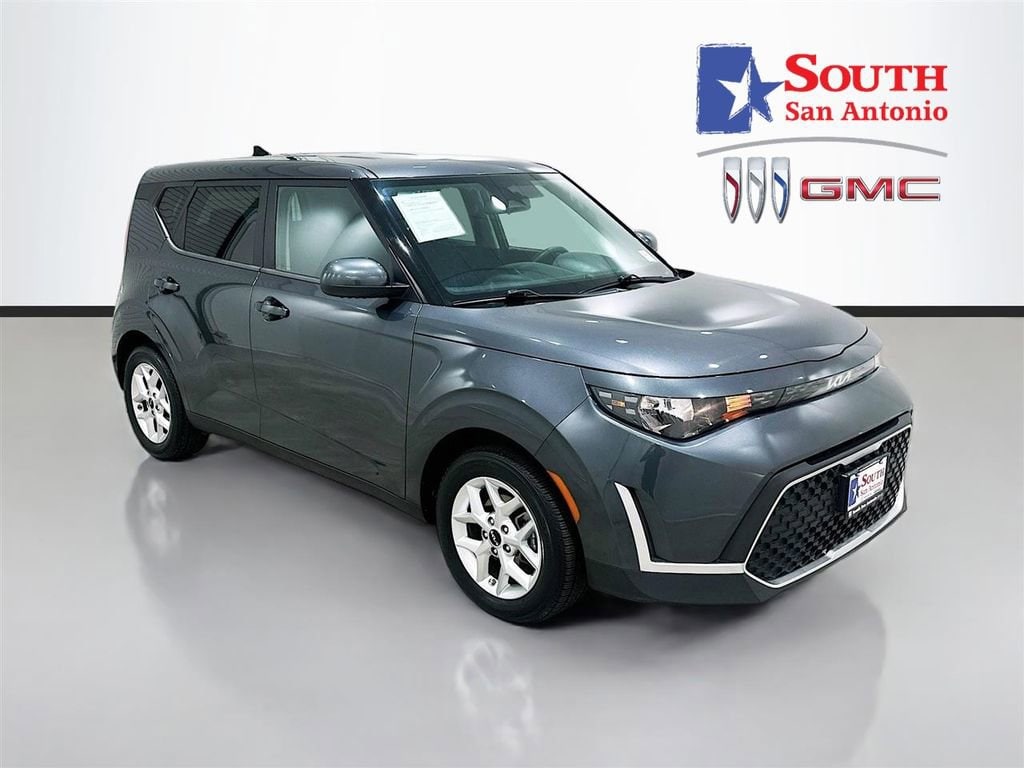 2023 Kia Soul LX