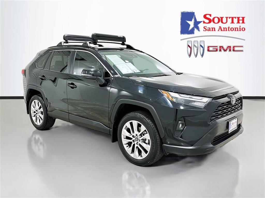 2024 Toyota RAV4 XLE Premium's photo