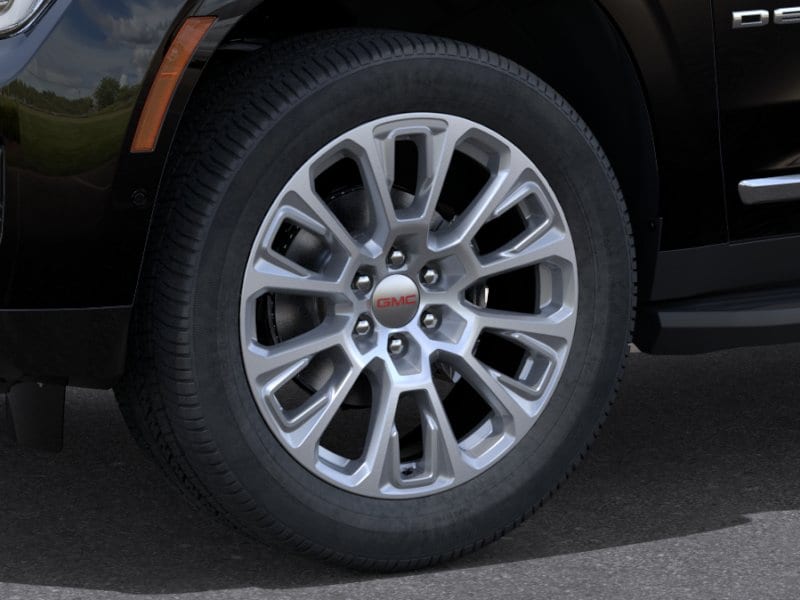 2026 GMC Yukon XL Denali - Photo 8