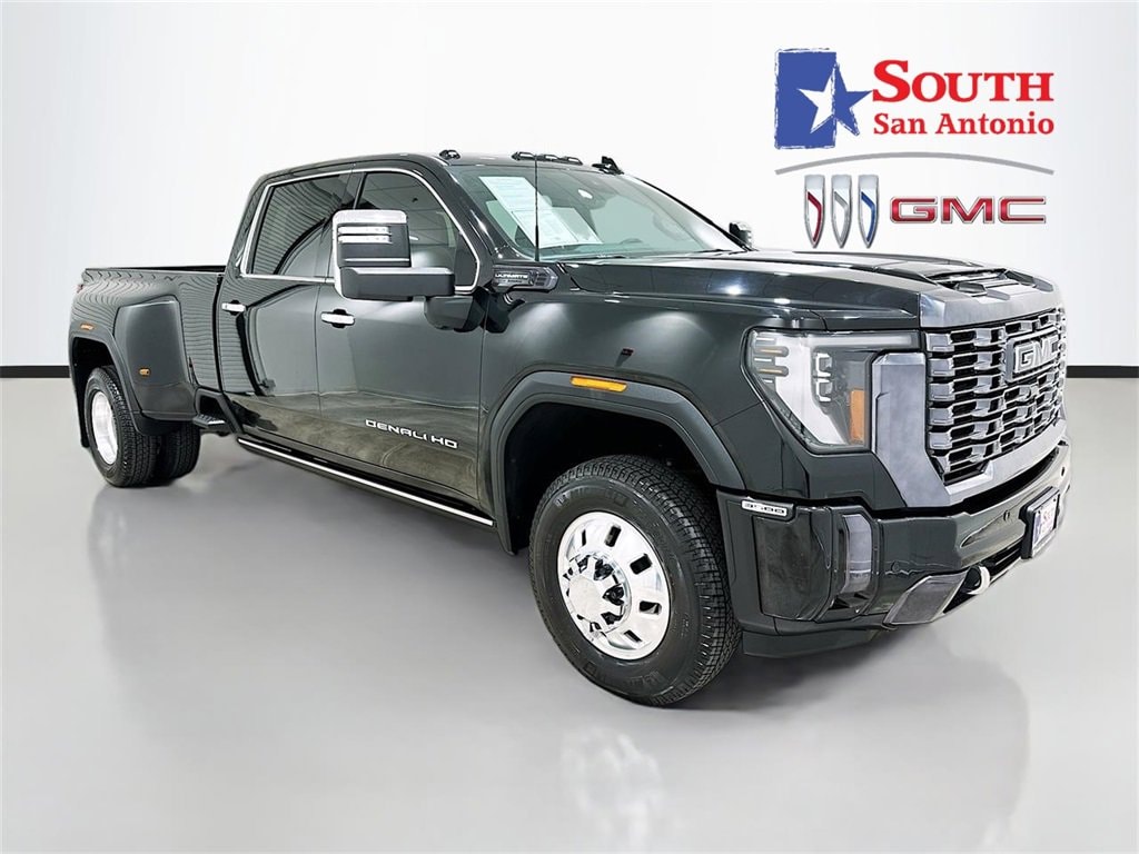 2024 GMC Sierra 3500HD Denali Ultimate's photo
