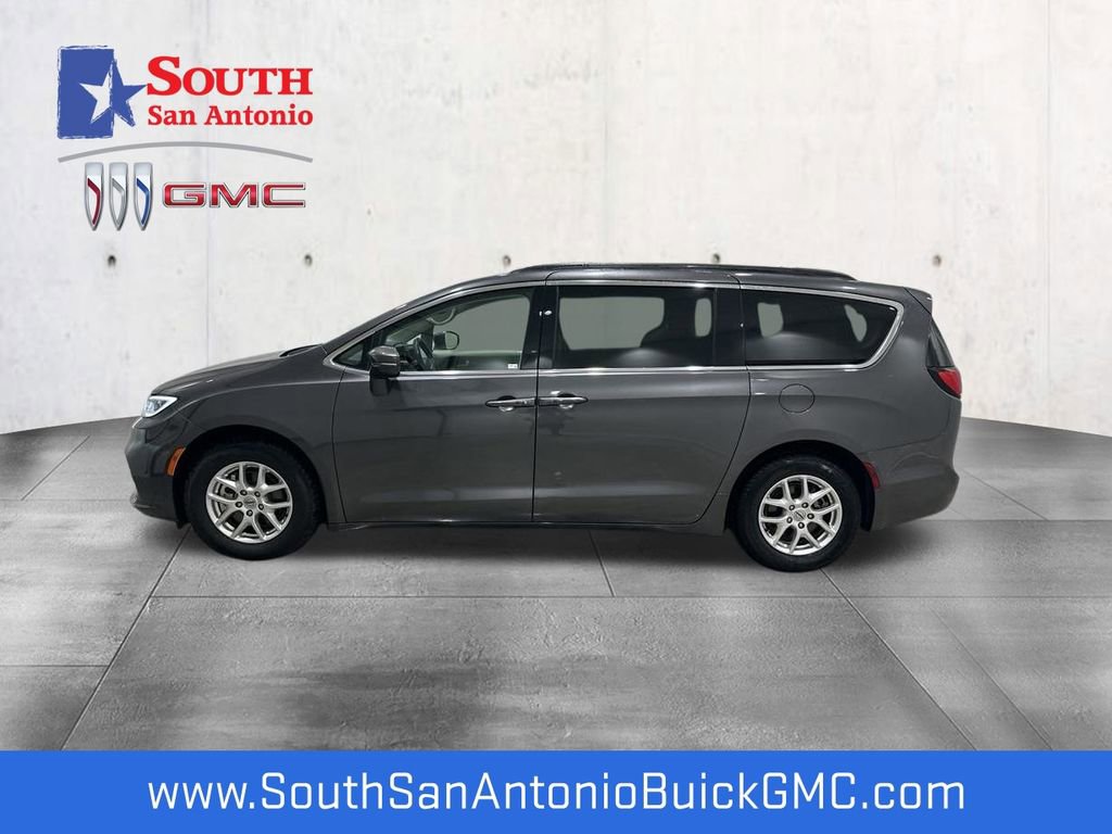 Used 2022 Chrysler Pacifica Touring L with VIN 2C4RC1BGXNR109450 for sale in San Antonio, TX