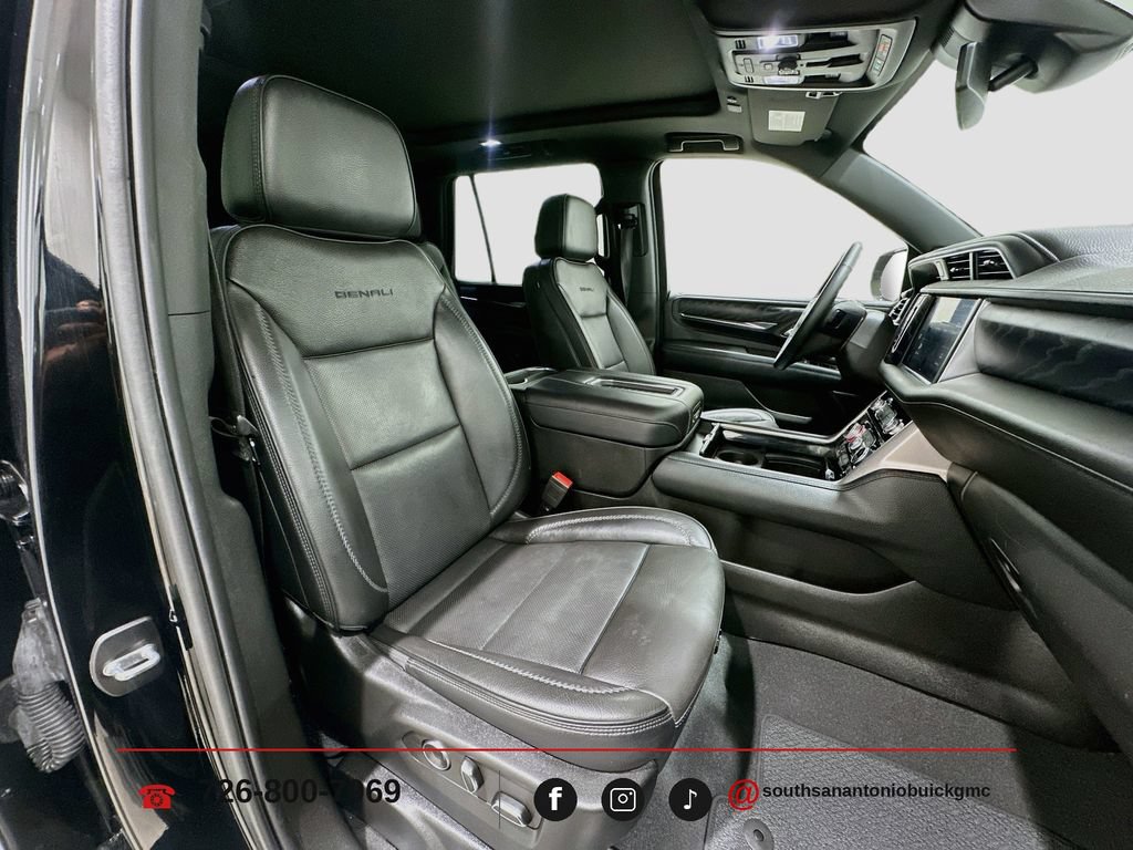 2024 GMC Yukon Denali - Photo 29