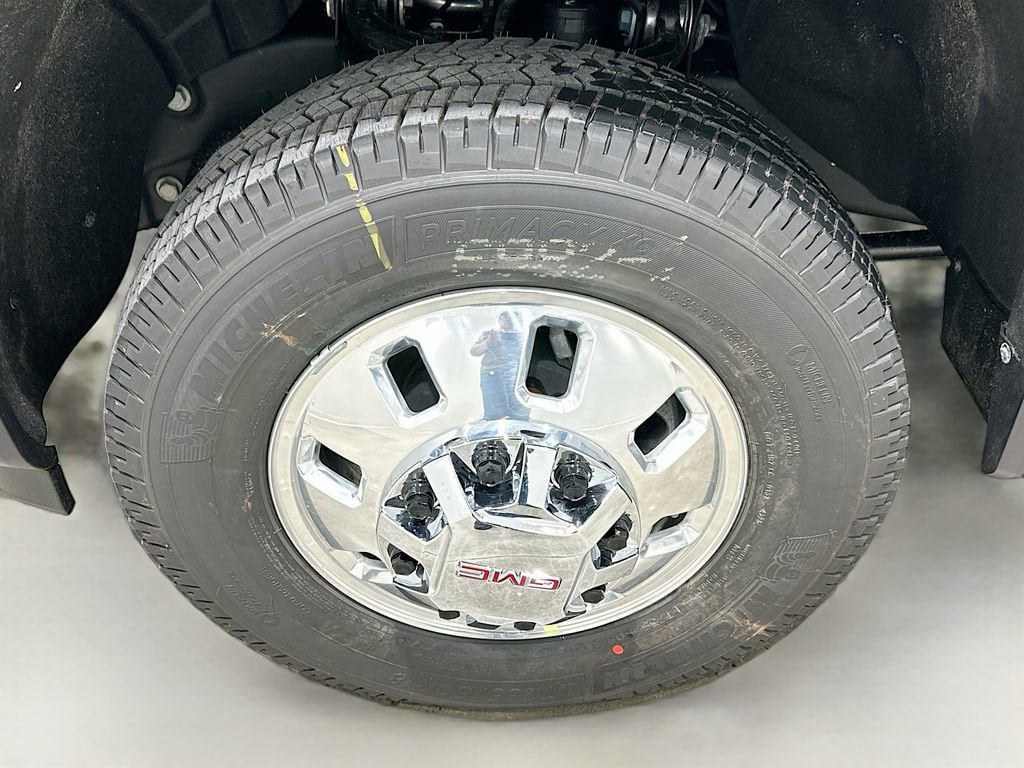 2026 GMC Sierra 3500HD SLT - Photo 11