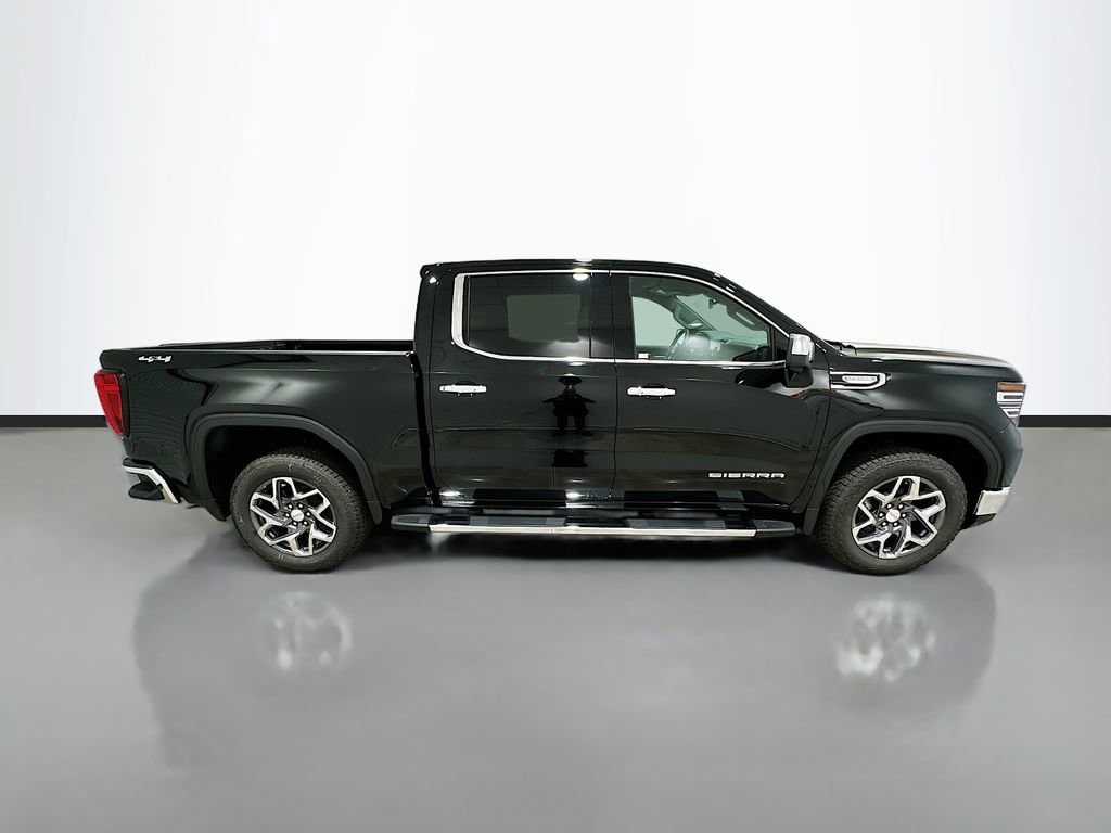 2026 GMC Sierra 1500 SLT - Photo 8