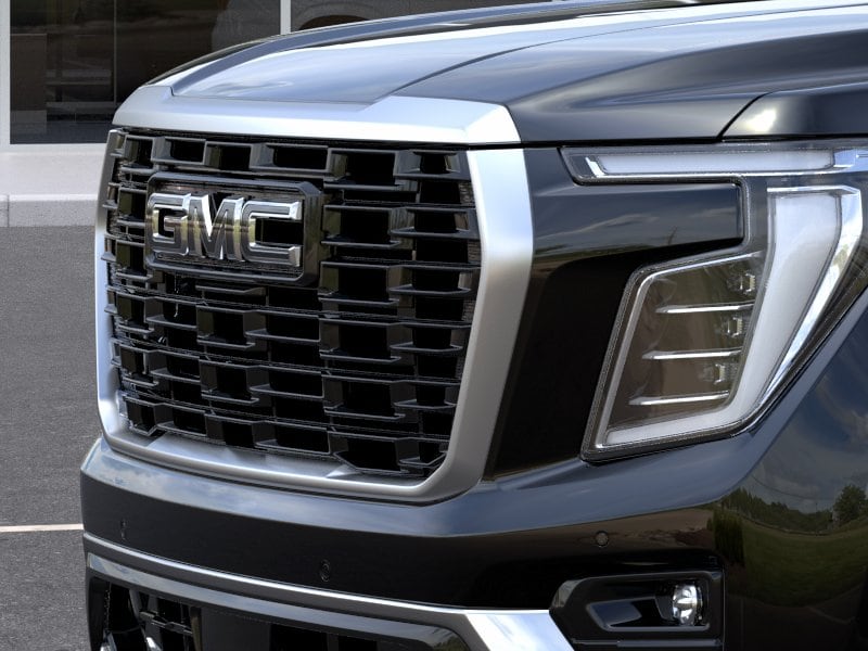 2026 GMC Yukon Denali - Photo 13