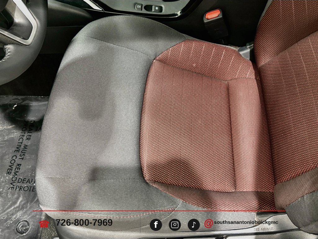 2024 Toyota Corolla SE - Photo 18
