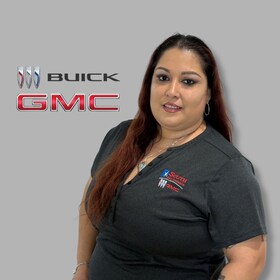 Staff member Jennifer Tejada from ID_5dd8e9