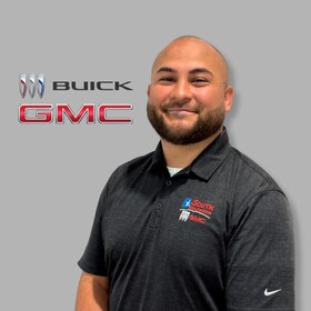 Staff member Joshua Valdez from ID_35929a0a0de9