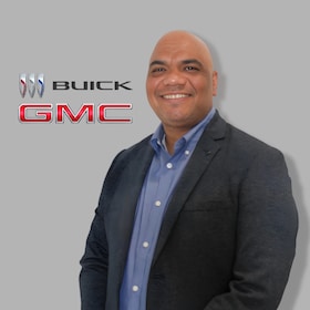 Staff member Fernando Castaneda from ID_3b28b7d1c7d2