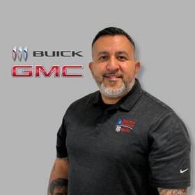 Staff member Frank Garza from ID_35929a0a0de9