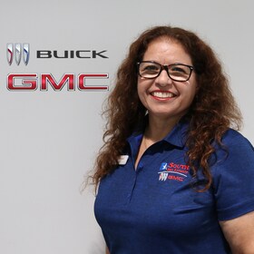 Staff member Anna Pachedo from ID_7ba93f1f61e1
