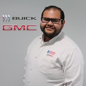 Staff member Nelson Gomez from ID_3b28b7d1c7d2