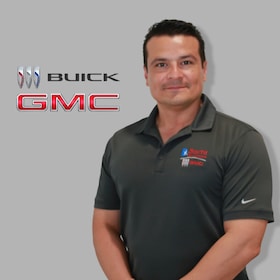 Staff member Cesar Duran from ID_35929a0a0de9