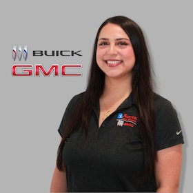 Staff member Lauren Valero from ID_630ede61f7ee