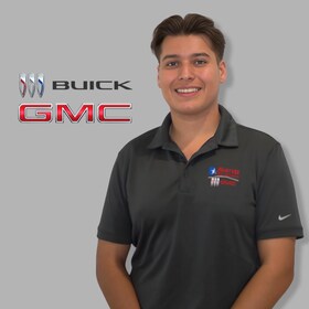 Staff member Nathan Foster from ID_35929a0a0de9