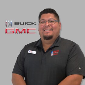 Staff member Jesus Ramirez from ID_35929a0a0de9