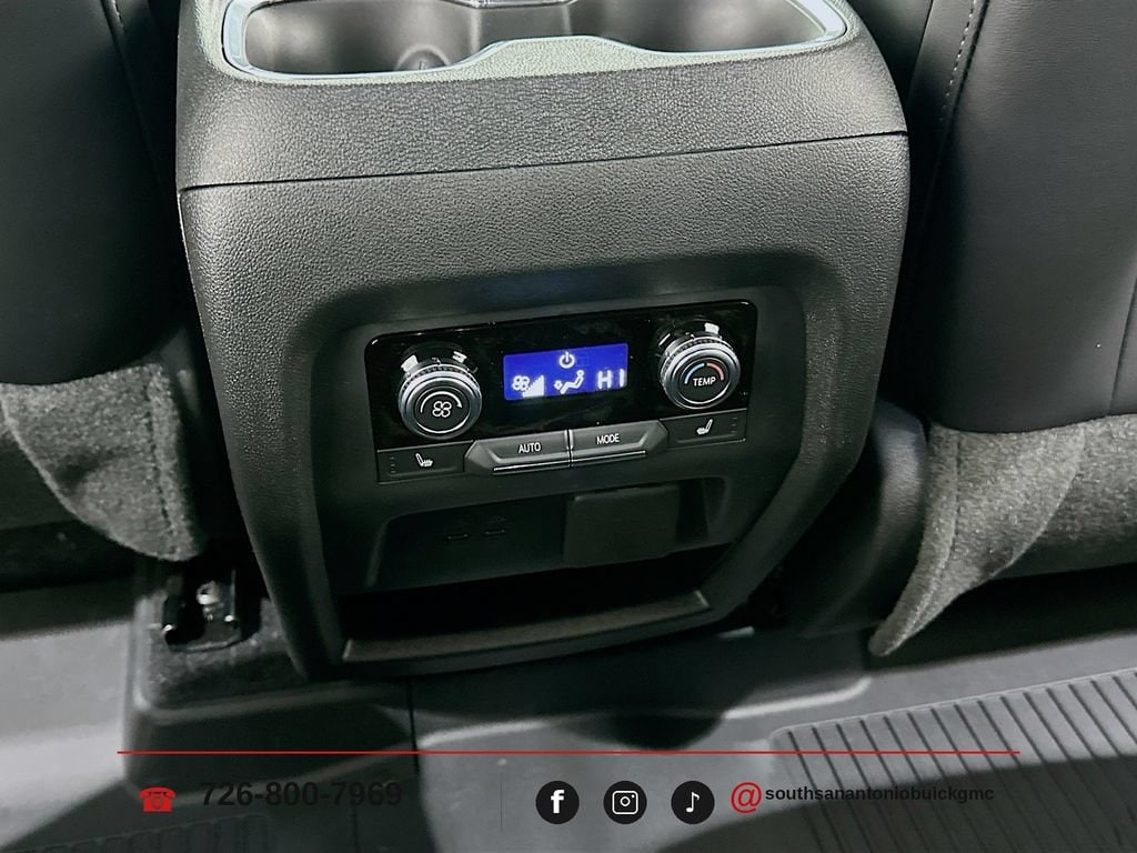 2026 GMC Acadia Elevation - Photo 29