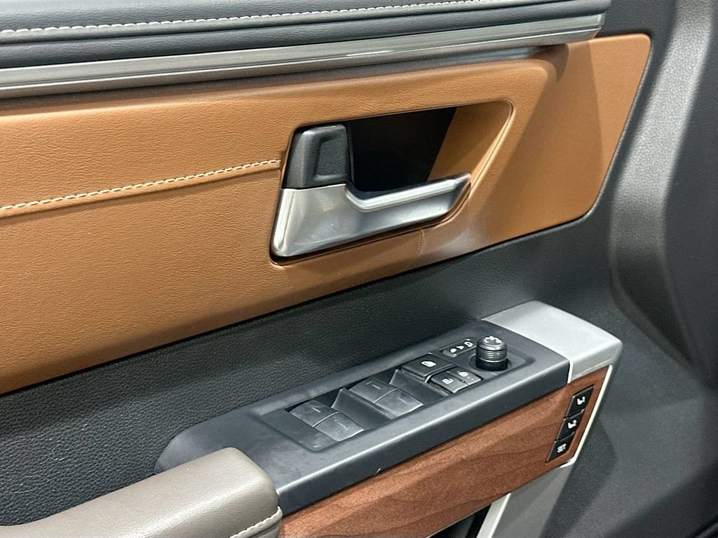 2025 Toyota Tundra 1794 Edition - Photo 17