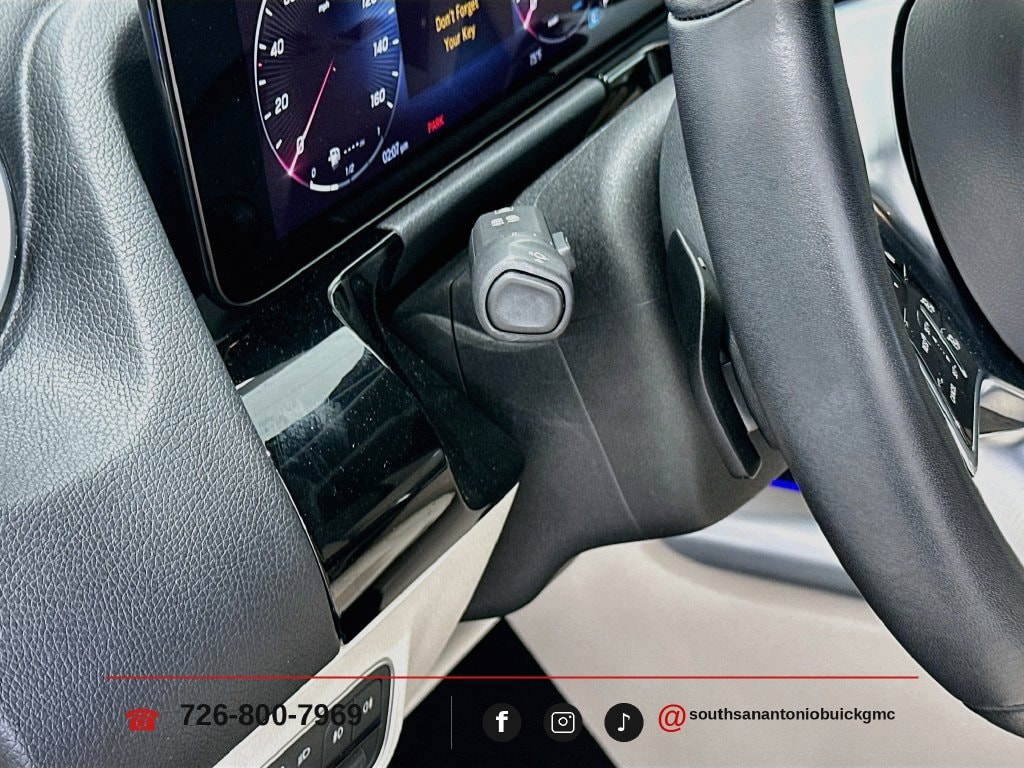 2025 Mercedes-Benz GLA GLA250 - Photo 11