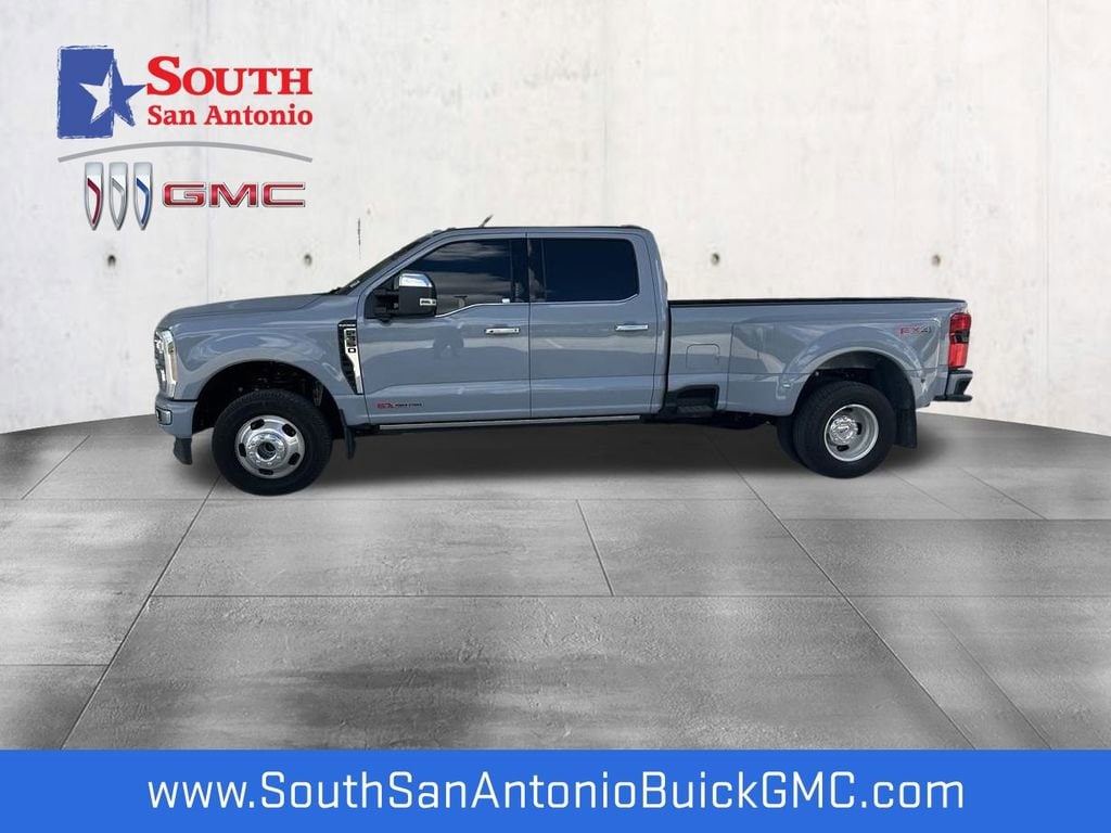 Used 2024 Ford F-350 Super Duty Platinum with VIN 1FT8W3DM0RED15560 for sale in San Antonio, TX