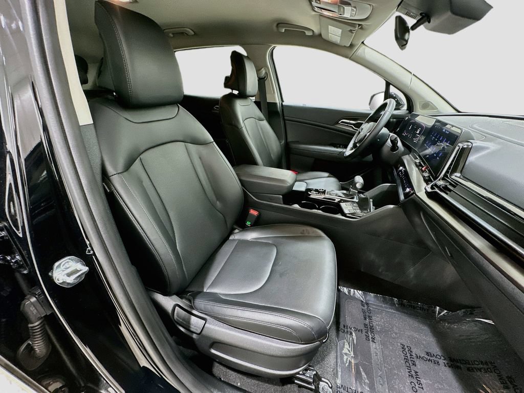2025 Kia Sportage EX - Photo 28