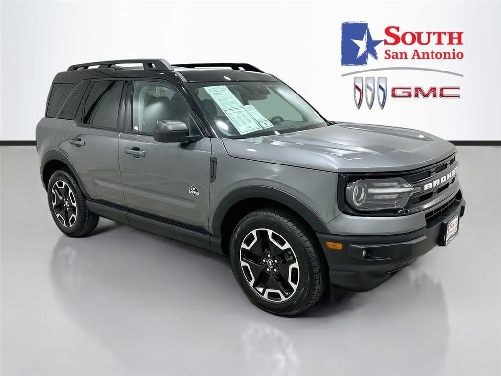 2023 Ford Bronco Sport Outer Banks 4X4's photo