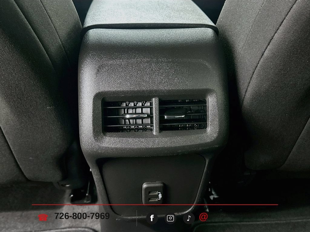 2023 Chevrolet Equinox LT - Photo 26