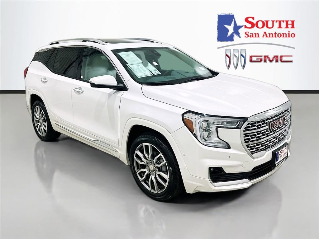 2024 GMC Terrain Denali AWD's photo