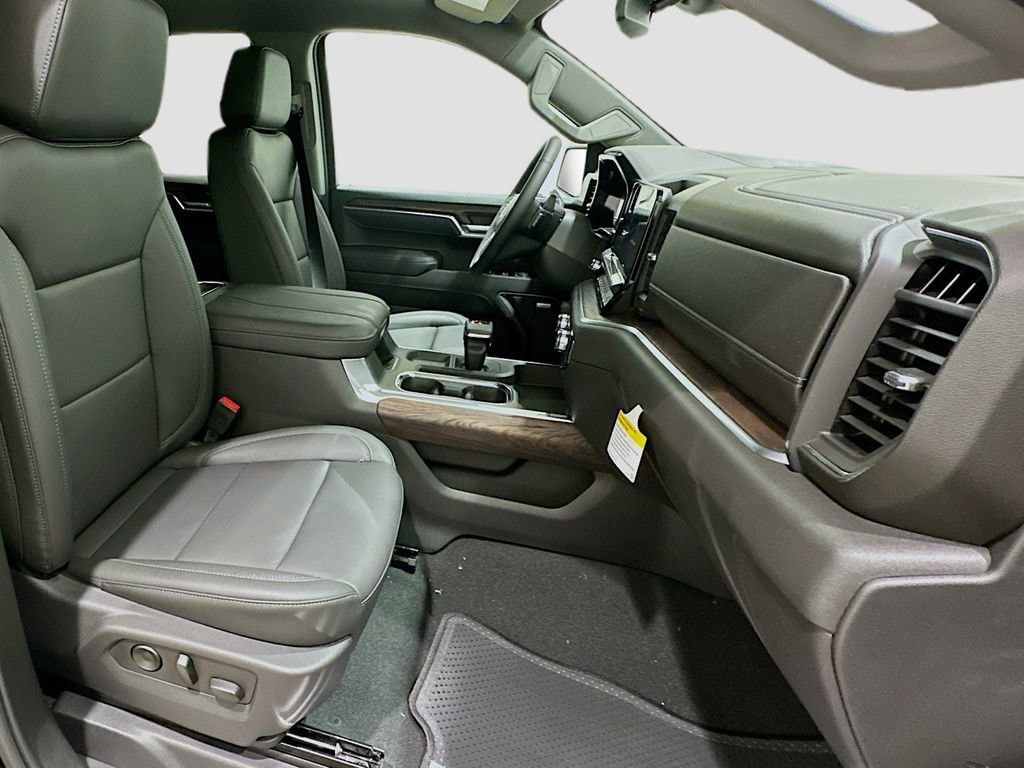 2026 GMC Sierra 1500 SLT - Photo 31