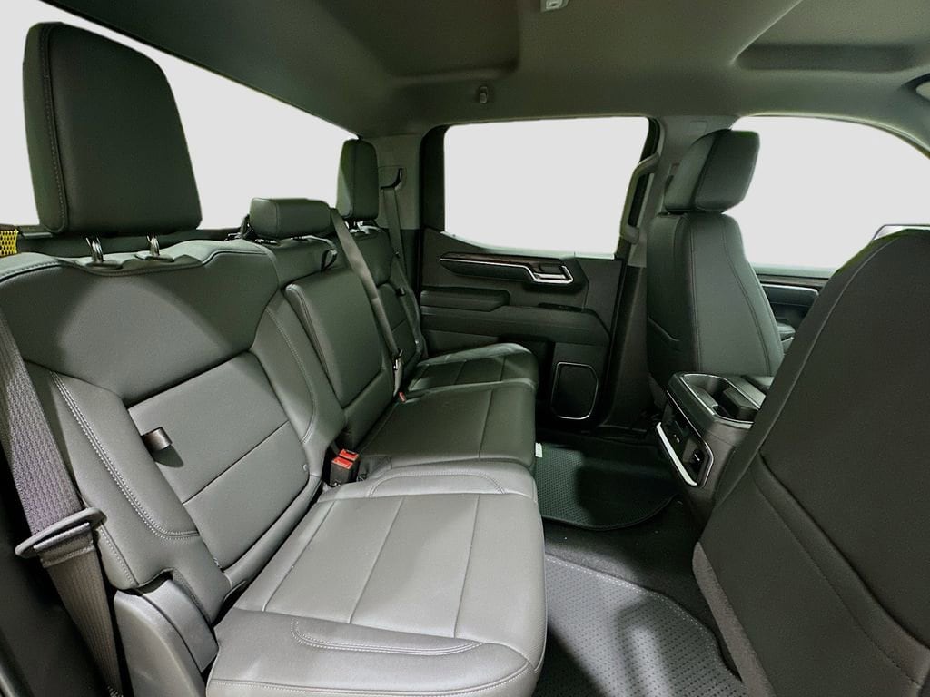 2026 GMC Sierra 1500 SLT - Photo 30