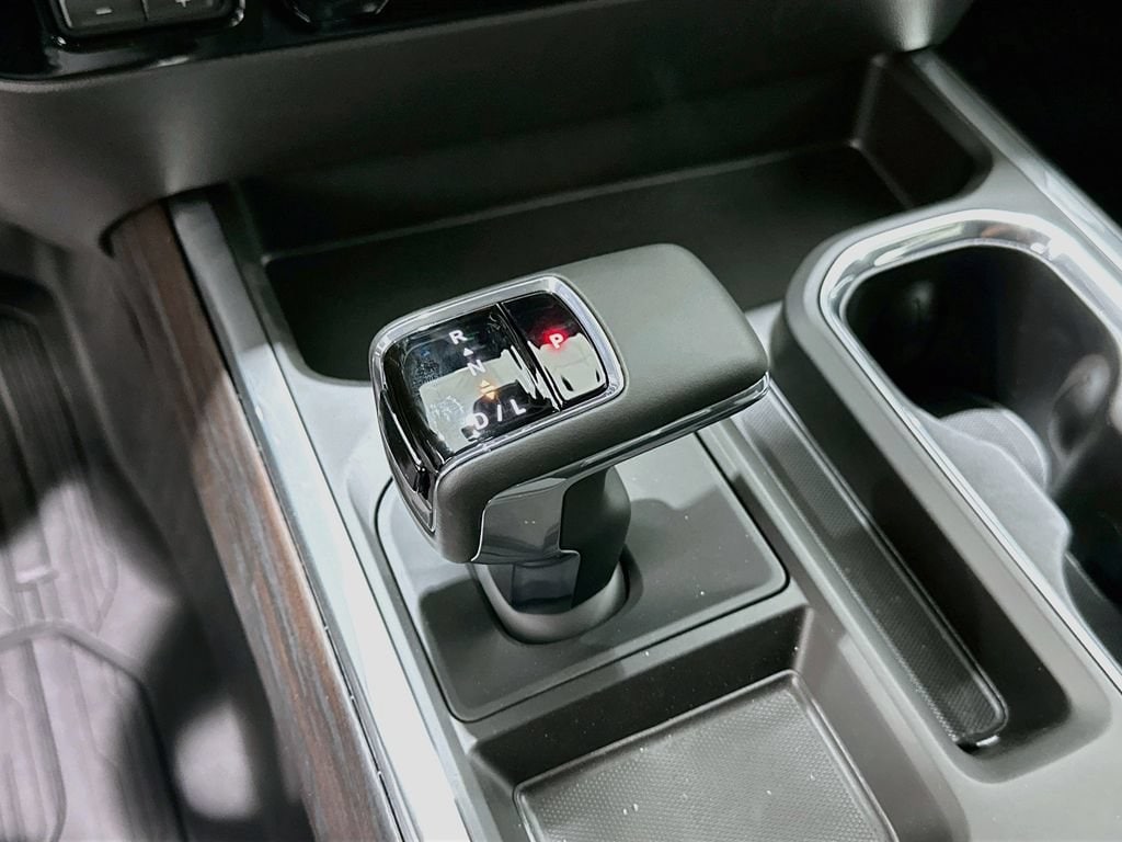 2026 GMC Sierra 1500 SLT - Photo 17