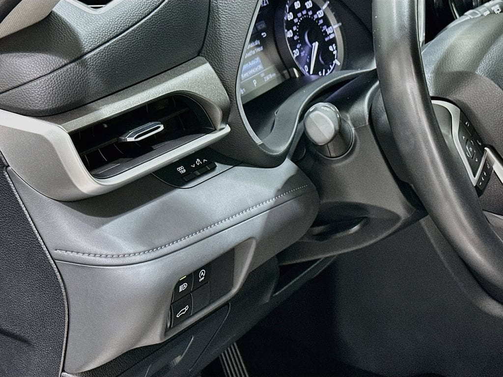 2024 Toyota Highlander XLE - Photo 10
