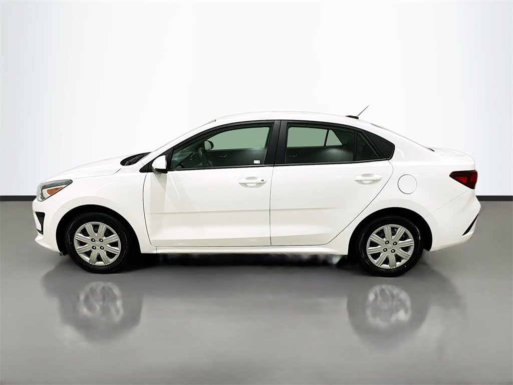 2023 Kia Rio LX photo 3
