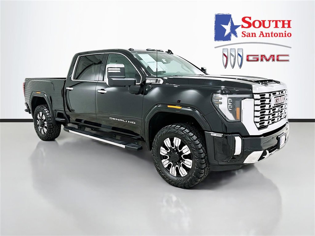 2025 GMC Sierra 2500HD Denali's photo