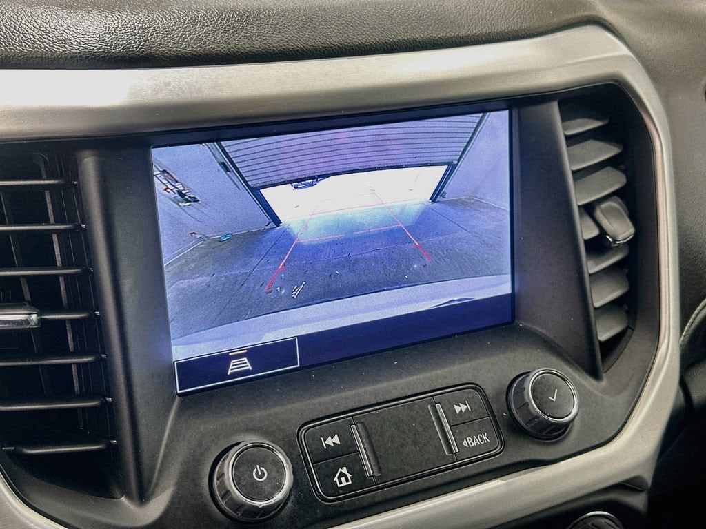 2023 GMC Acadia SLT - Photo 13