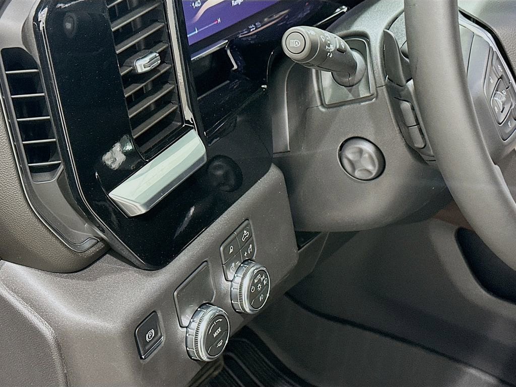 2026 GMC Sierra 1500 SLT - Photo 10