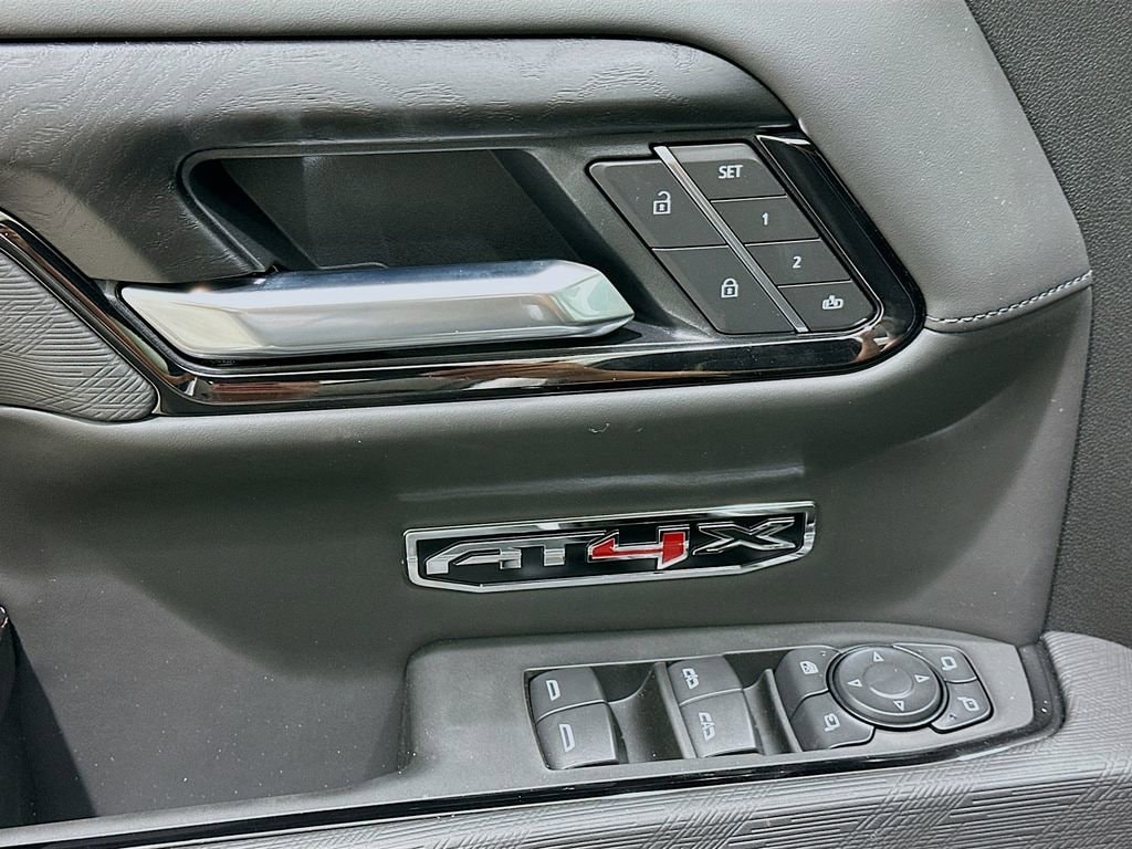 2026 GMC Sierra 1500 AT4X - Photo 18