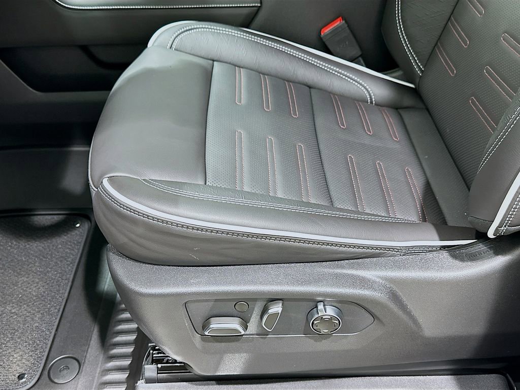 2026 GMC Sierra 1500 AT4X - Photo 20