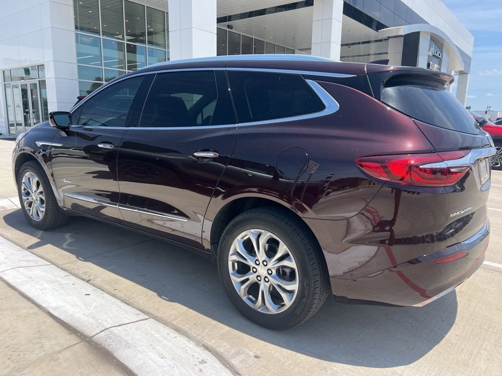 2021 Buick Enclave Avenir's photo
