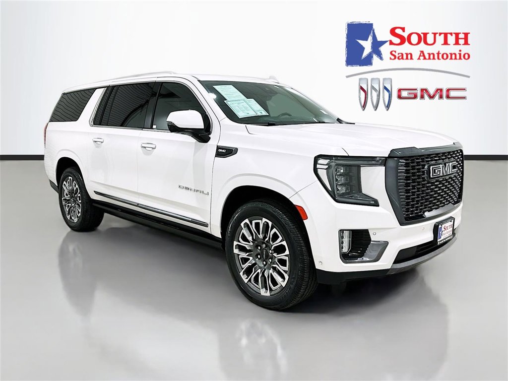 2023 GMC Yukon XL Denali Ultimate's photo