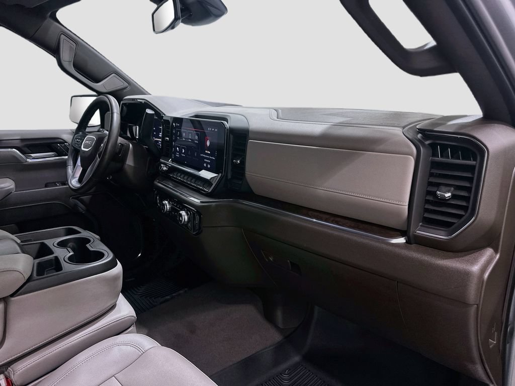 2024 GMC Sierra 1500 SLT - Photo 29
