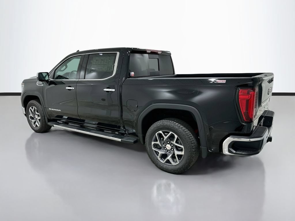 2026 GMC Sierra 1500 SLT - Photo 5